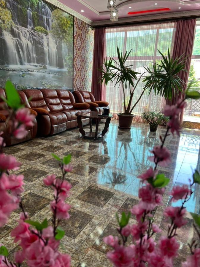 Zangezur Hotel 고리스 외부 사진