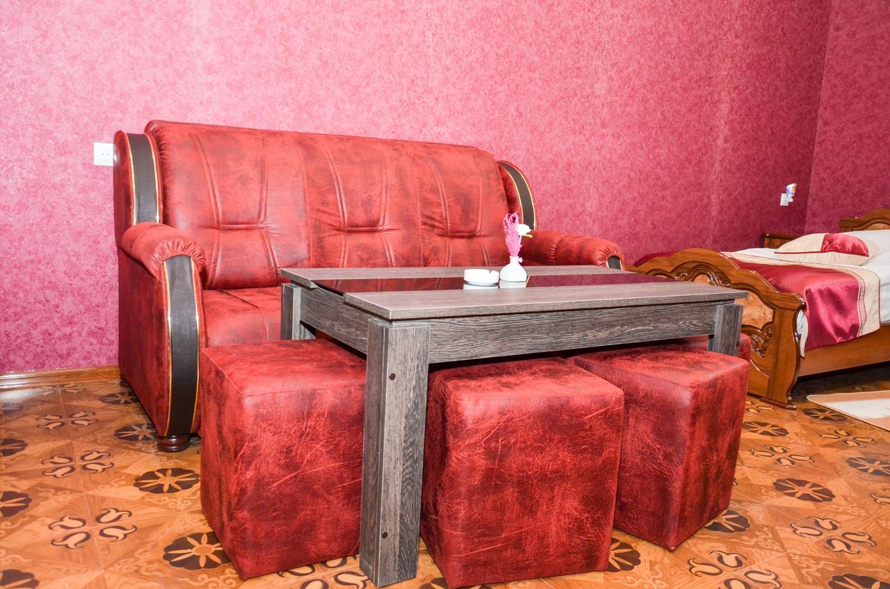 Zangezur Hotel 고리스 외부 사진